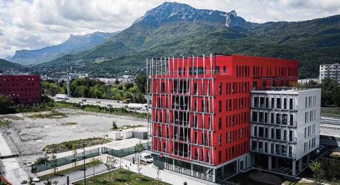 Alpes City, le nouveau site de la caisse d'Epargne Rhône-Alpes, dans le quartie Bouchayet-Viallet