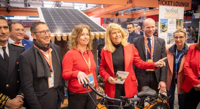 Visite de Dominique Faure, ministre déléguée chargée des Collectivités territoriales et de la Ruralité, sur le stand Grenoble Alpes lors du salon Mountain Planet 2024 à Grenoble.