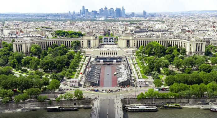 Installation sur la place du Trocadéro à Paris